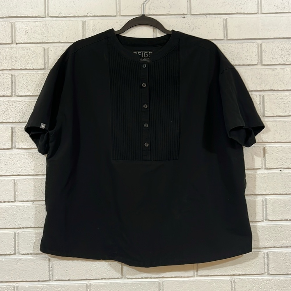 Figs Black Mua Pintuck Scrub Top